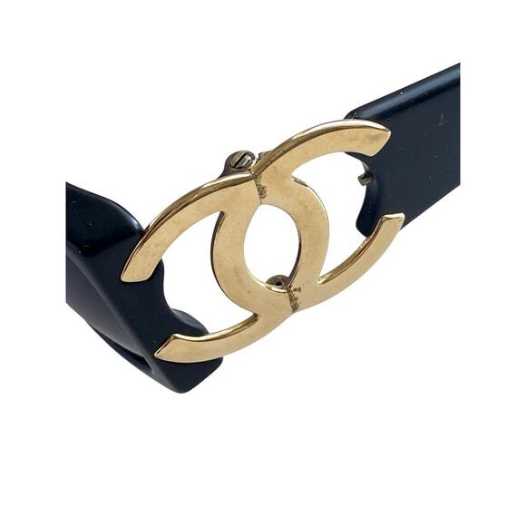 Authentic Chanel CC Logo Black Sunglasses with Case - Picture 11 of 11